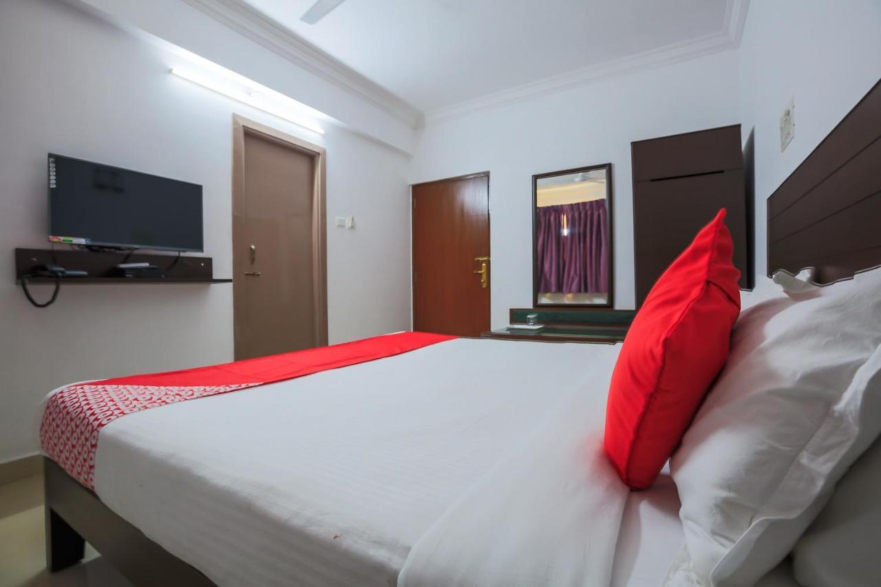 Oyo 18647 Pandav City Hotel Madgaon Exterior photo