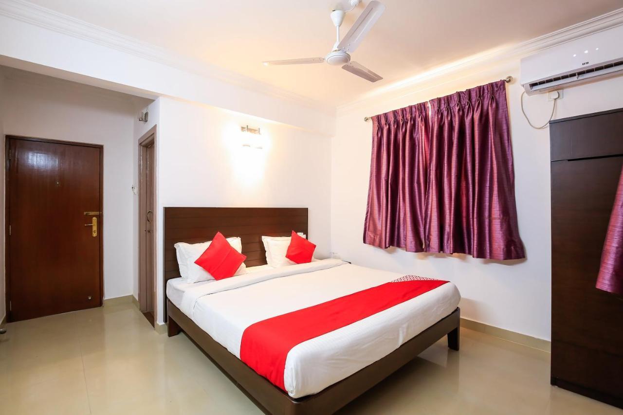 Oyo 18647 Pandav City Hotel Madgaon Exterior photo