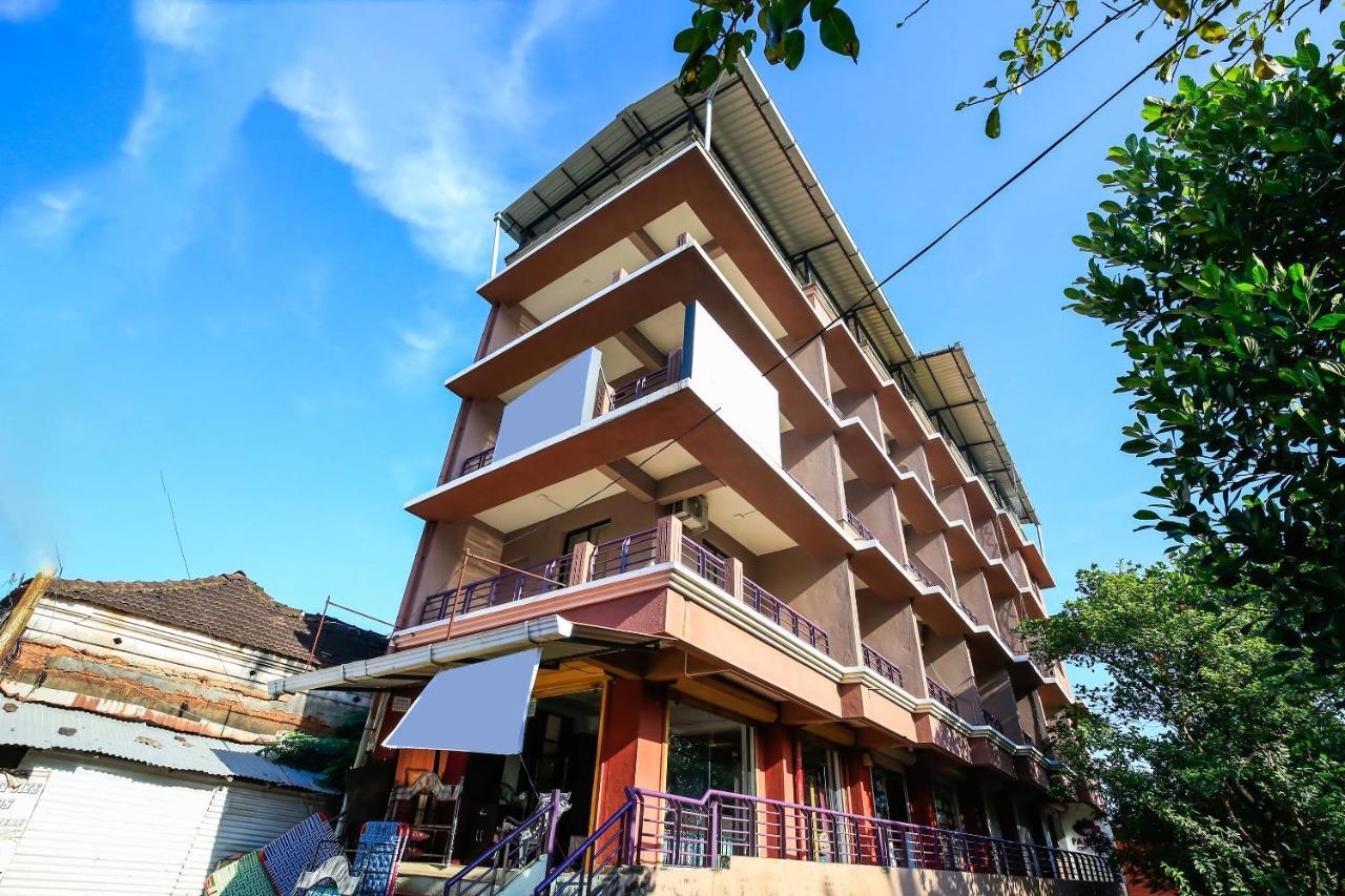 Oyo 18647 Pandav City Hotel Madgaon Exterior photo