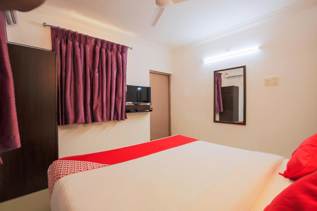 Oyo 18647 Pandav City Hotel Madgaon Exterior photo